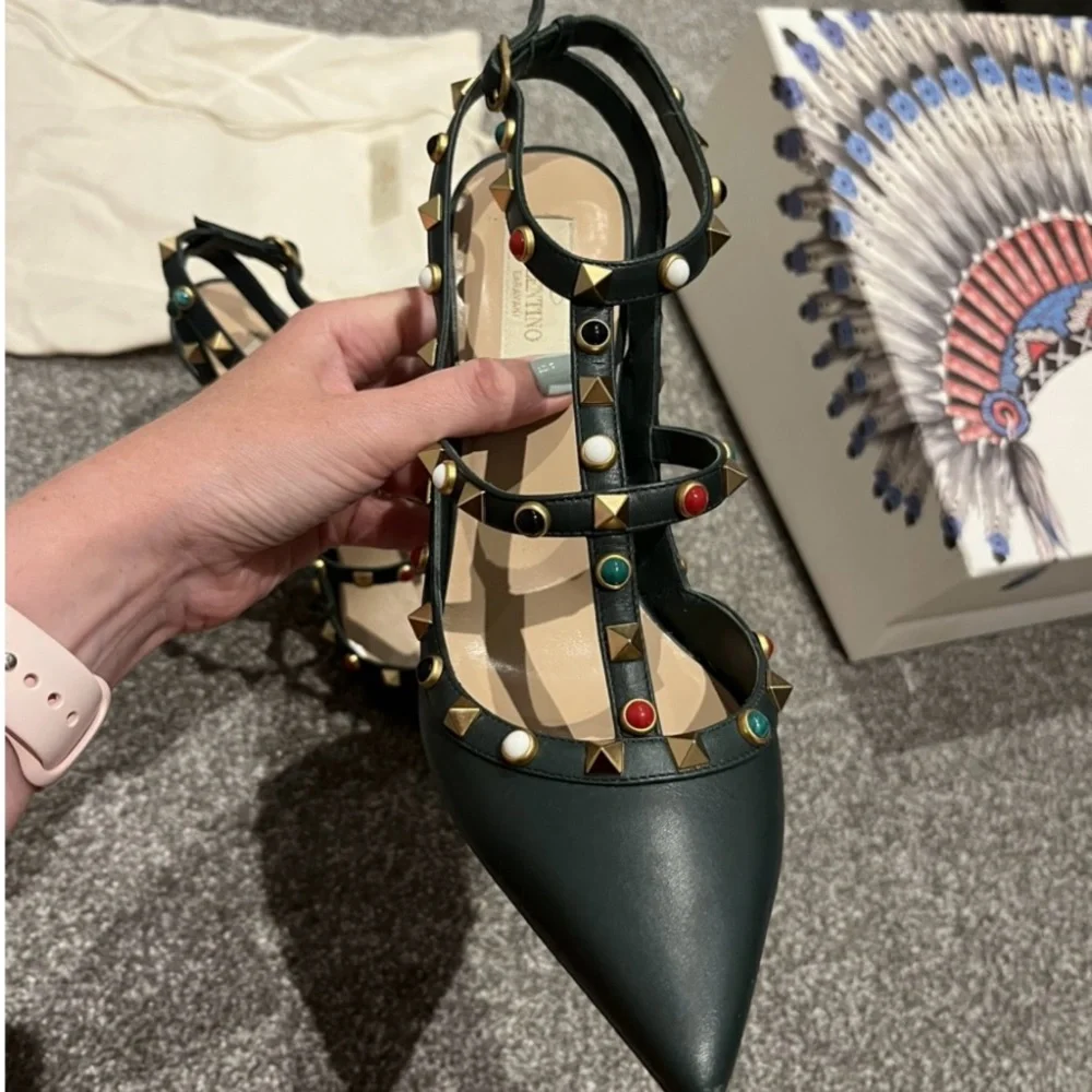 VALENTINO ROCKSTUD HEELS - Picture 6 of 8